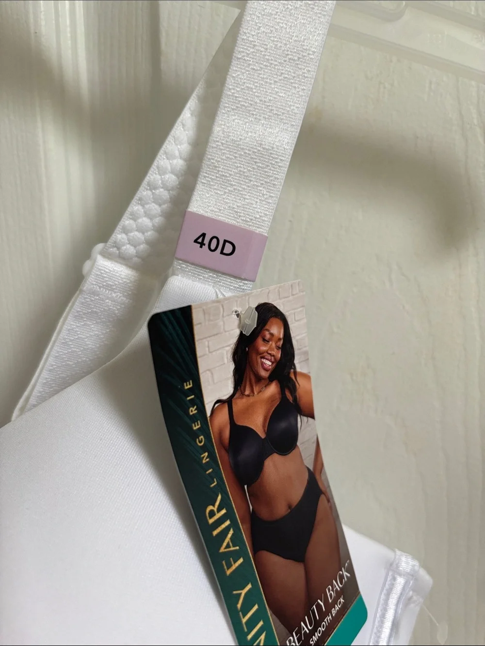 White Women's Everyday T-Shirt Bra - Smooth Seamless Cups by Vanity Fair - Picture 2 of 4